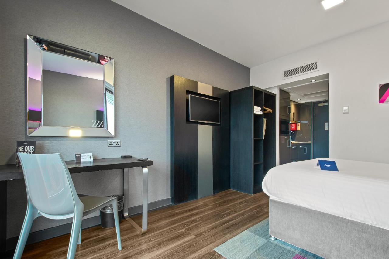 Roomzzz Nottingham City Екстериор снимка