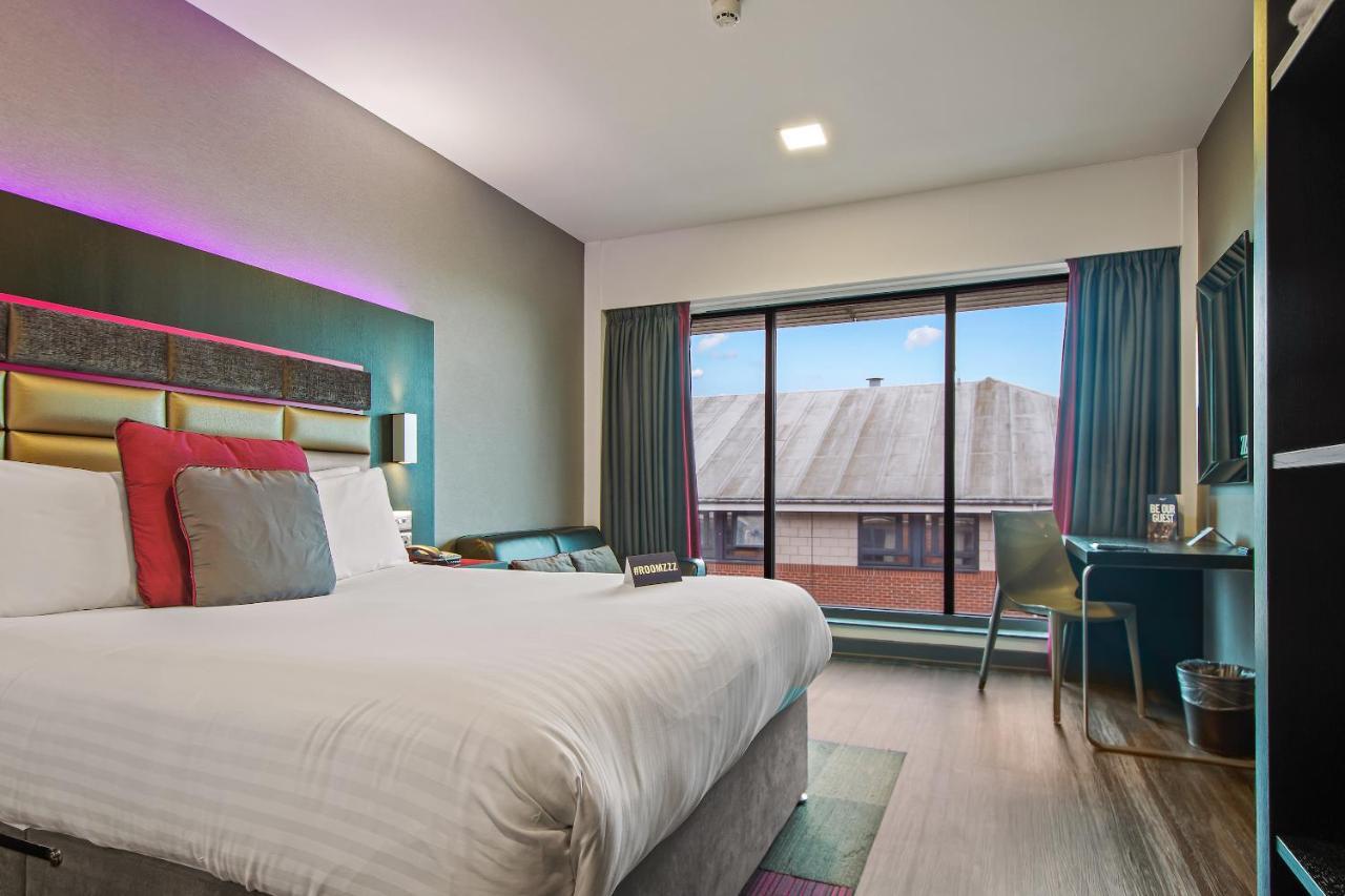 Roomzzz Nottingham City Екстериор снимка