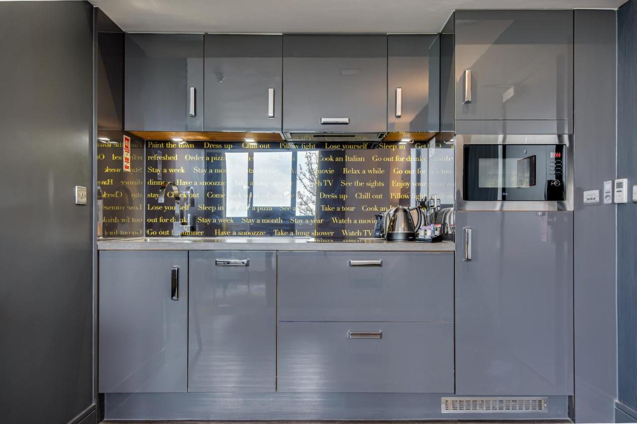 Roomzzz Nottingham City Екстериор снимка