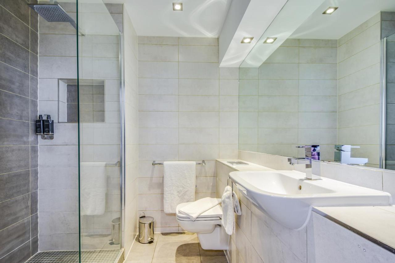 Roomzzz Nottingham City Екстериор снимка