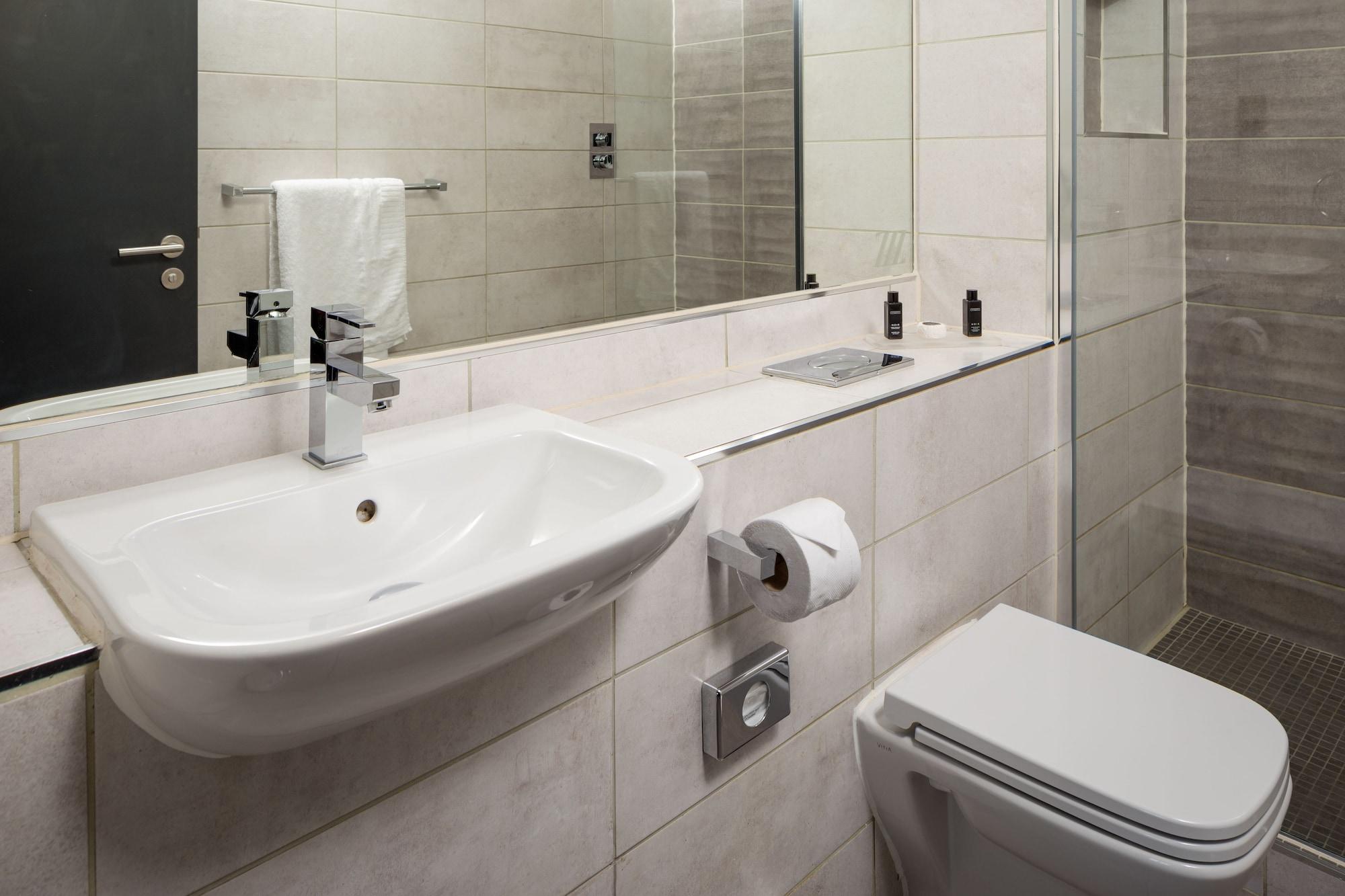 Roomzzz Nottingham City Екстериор снимка