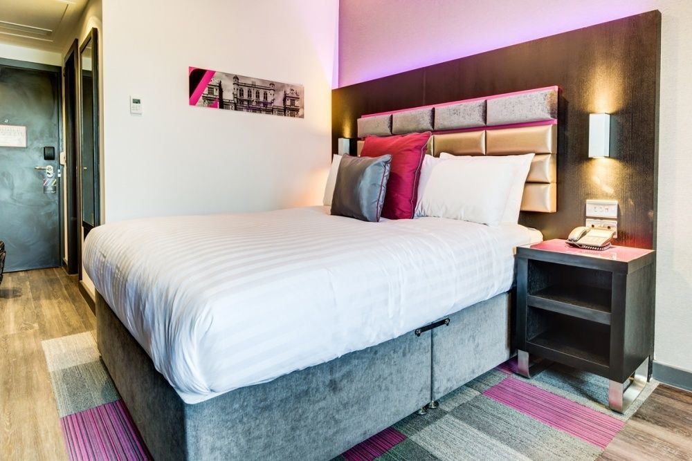 Roomzzz Nottingham City Екстериор снимка